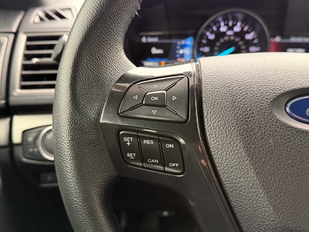 Used 2019 Ford Explorer XLT w/ Equipment Group 201A AWD/4WD image 36