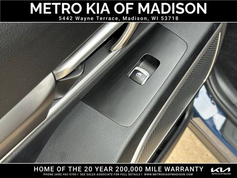 Used 2023 Kia Telluride S AWD/4WD image 29