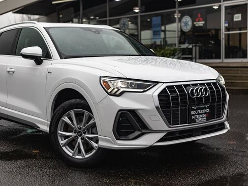 Used 2023 Audi Q3 2.0T Premium image 3