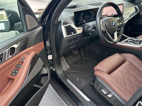Used 2024 BMW X5 sDrive40i w/ Executive Package image 9