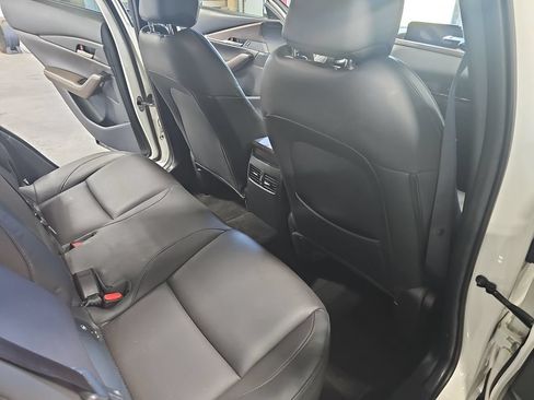 Used 2023 MAZDA CX-30 AWD 2.5 S w/ Premium Package image 11