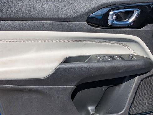 Certified 2022 Jeep Compass Limited image 15