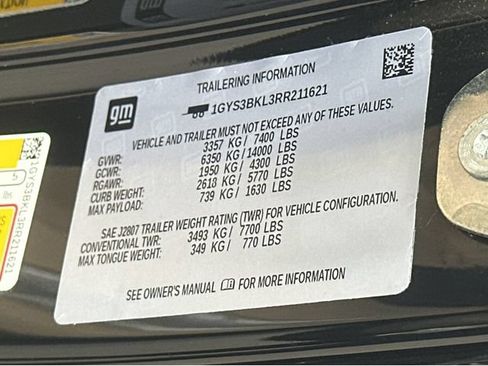 Certified 2024 Cadillac Escalade Premium Luxury RWD image 37