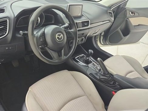 Used 2015 MAZDA MAZDA3 i Sport image 17