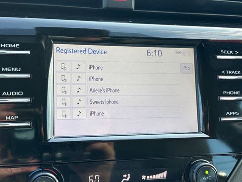 Used 2019 Toyota Camry SE w/ Convenience Package FWD image 14