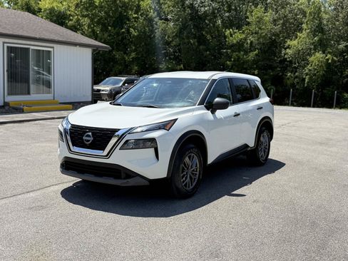 Used 2023 Nissan Rogue S AWD/4WD image 15