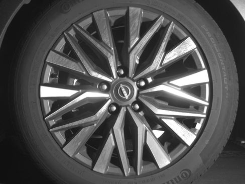 Used 2025 Nissan Altima 2.5 SV image 12