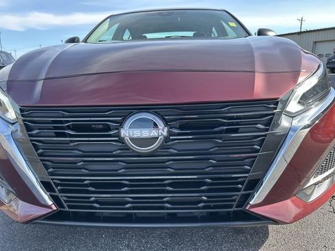 Used 2025 Nissan Altima 2.5 SV image 28