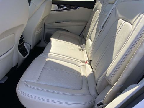 Used 2018 Lincoln MKX Black Label w/ Driver Assistance Package image 11