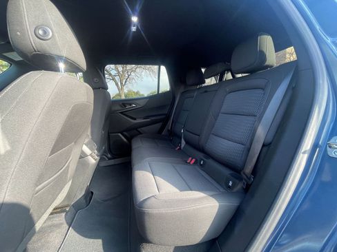 Used 2025 Chevrolet Equinox LT image 20