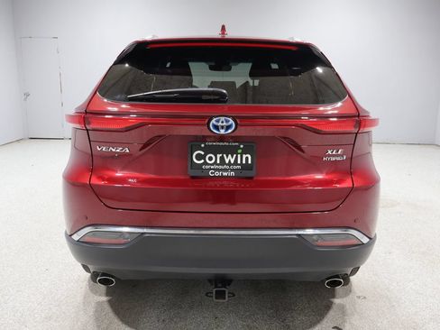 Used 2021 Toyota Venza XLE w/ Softex Package AWD/4WD image 3