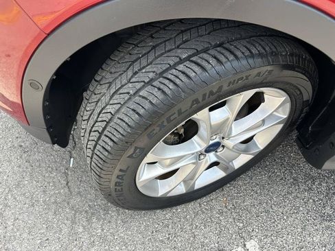 Used 2016 Ford Escape Titanium w/ Equipment Group 301A FWD image 17