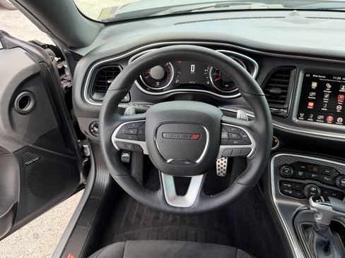 Used 2016 Dodge Challenger R/T Scat Pack RWD image 13