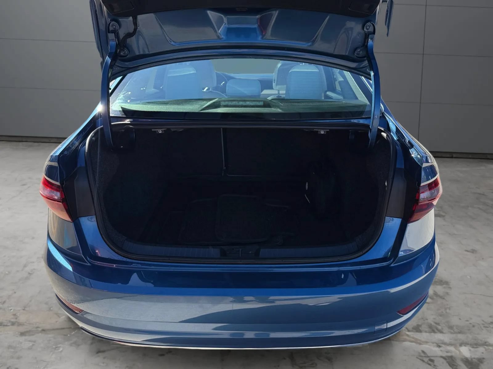 Used 2019 Volkswagen Jetta SE FWD image 10