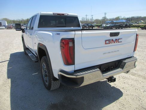 New 2026 GMC Sierra 2500 SLT w/ SLT Premium Package AWD/4WD image 7