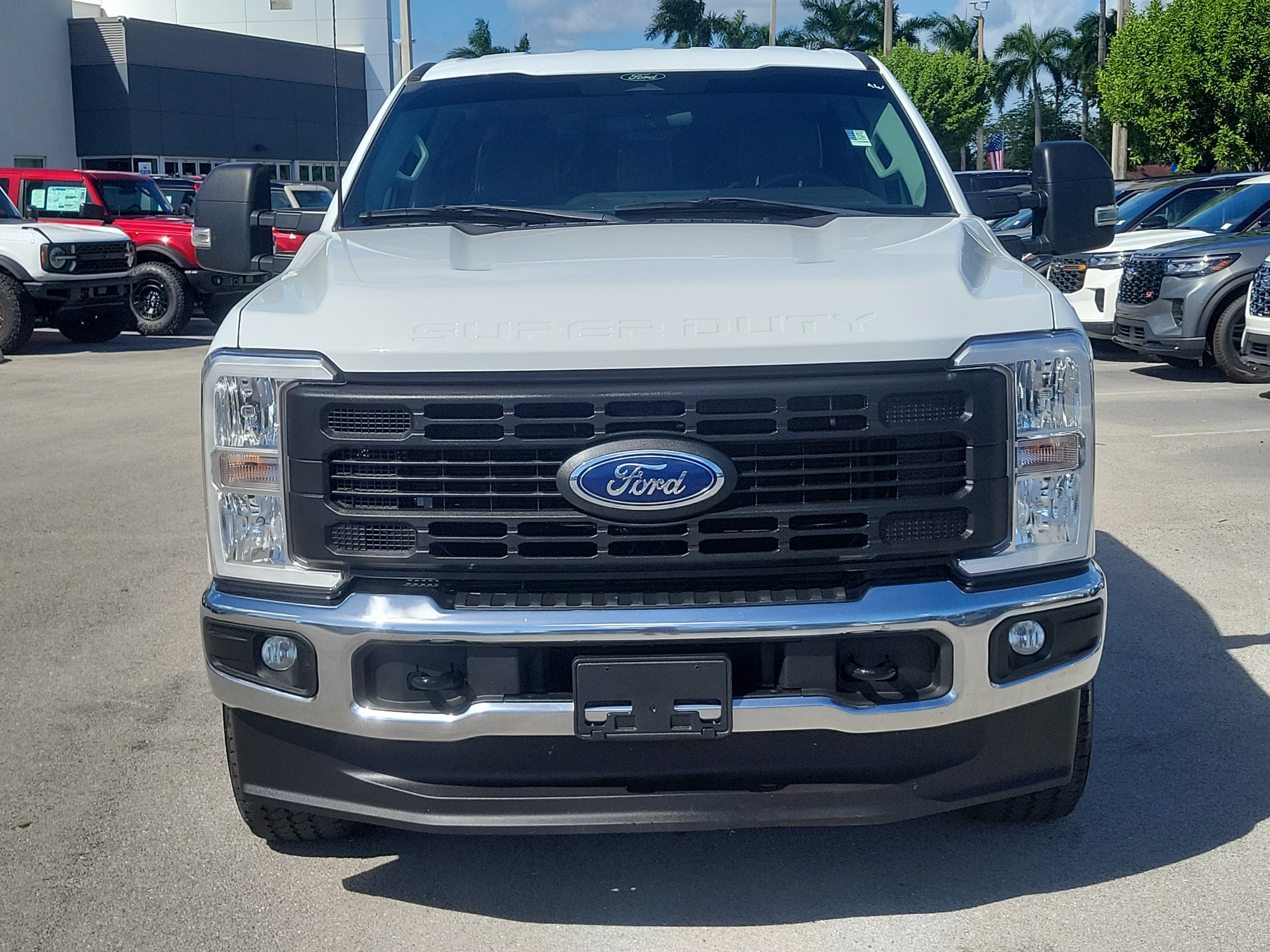 Used 2024 Ford F350 XL w/ FX4 Off-Road Package AWD/4WD image 2