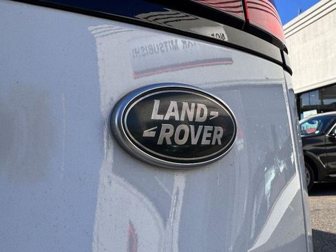 Used 2023 Land Rover Range Rover Sport SE Dynamic image 9