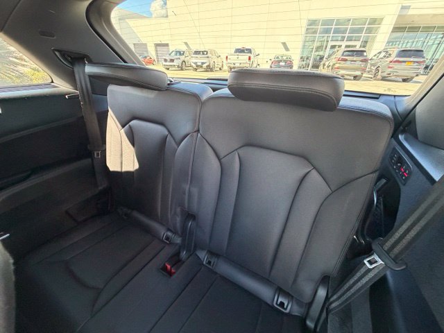 Used 2024 Audi Q7 3.0T Prestige AWD/4WD image 37