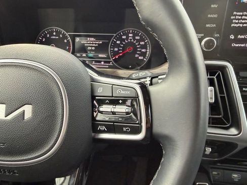 Certified 2023 Kia Sorento S image 12