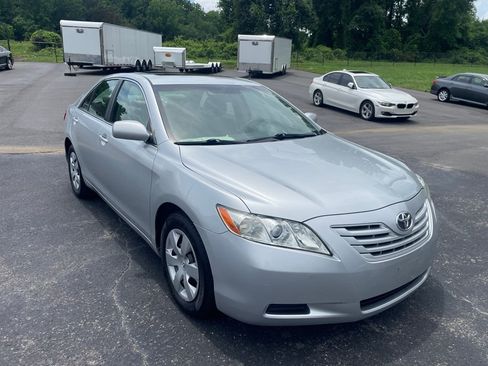 Used 2007 Toyota Camry LE FWD image 8