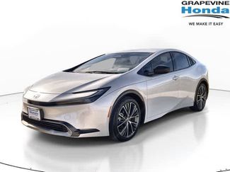 Used 2024 Toyota Prius XLE video 1