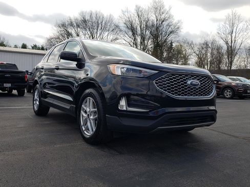 Used 2023 Ford Edge SEL w/ Convenience Package AWD/4WD image 3