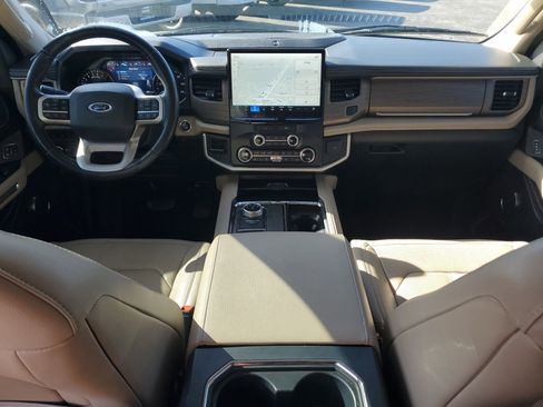 Used 2022 Ford Expedition Max Limited image 22