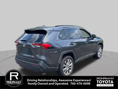 Used 2021 Toyota RAV4 XLE Premium AWD/4WD image 5