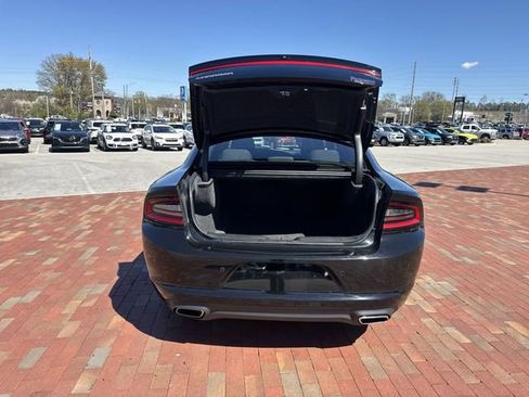 Used 2022 Dodge Charger SXT RWD image 28