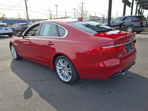 Used 2016 Jaguar XF Prestige image 4