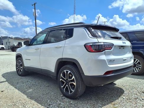 Used 2024 Jeep Compass Limited image 4