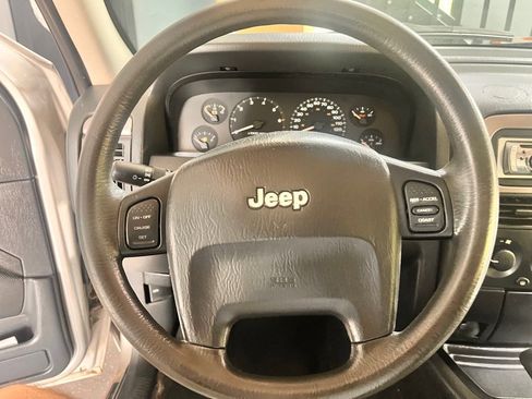 Used 2002 Jeep Grand Cherokee Laredo image 19