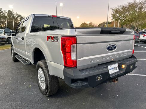 Used 2019 Ford F250 XL w/ STX Appearance Package image 7