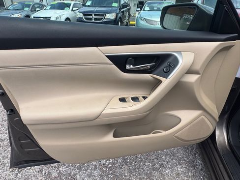 Used 2015 Nissan Altima 2.5 S w/ Special Edition Package image 13