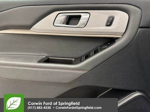 New 2026 Ford Explorer Active image 38