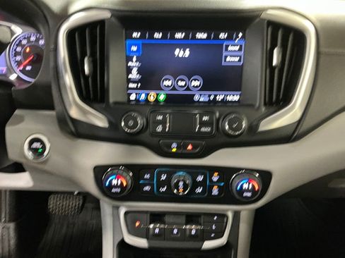 Certified 2022 GMC Terrain SLT w/ LPO, Floor Liner Package image 19