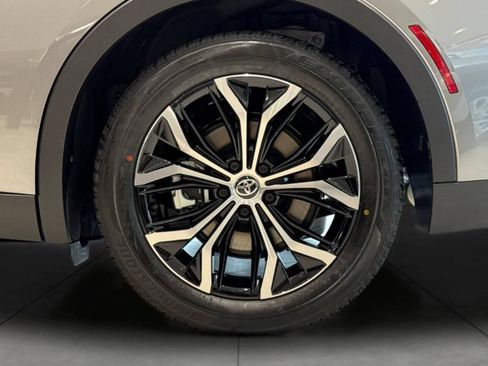 New 2026 Toyota Crown AWD/4WD image 31