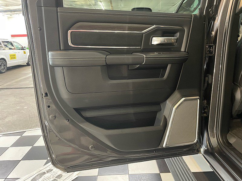 Used 2026 RAM 3500 Laramie AWD/4WD image 26