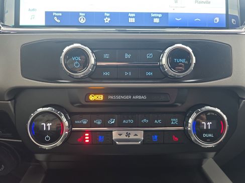 Used 2022 Ford F250 Lariat w/ Lariat Ultimate Package image 44