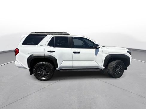 Certified 2025 Toyota 4Runner SR5 AWD/4WD image 5
