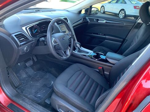 Used 2015 Ford Fusion SE image 11