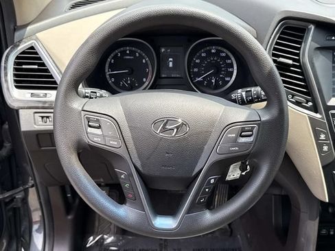 Used 2017 Hyundai Santa Fe Sport FWD image 18