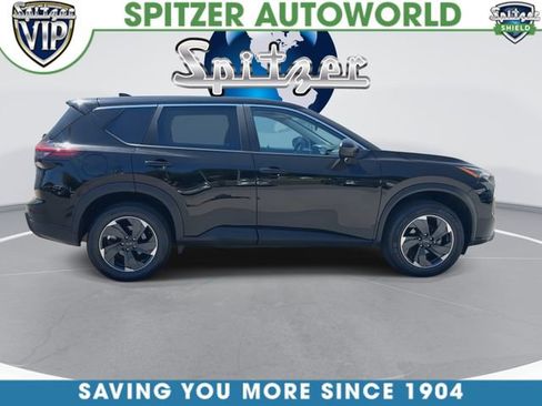 Used 2025 Nissan Rogue SV AWD/4WD image 10