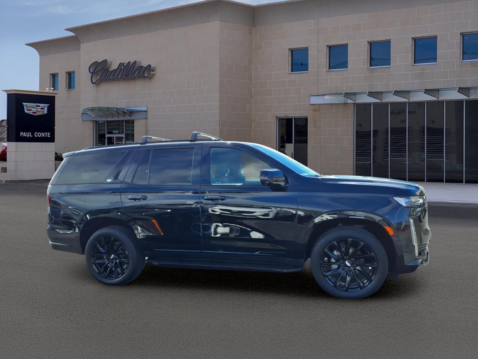 Certified 2023 Cadillac Escalade Sport w/ LPO, ONYX Package AWD/4WD image 4