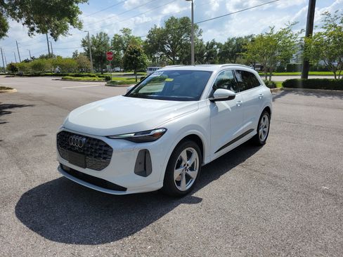Certified 2025 Audi Q5 Prestige AWD/4WD image 8