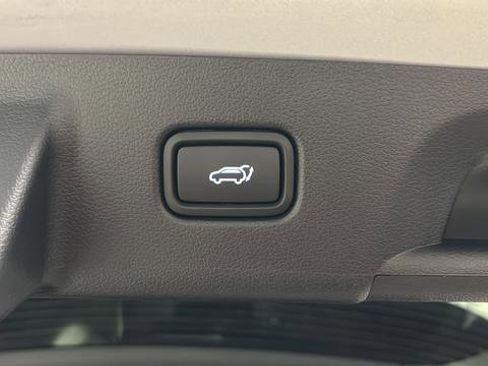 Used 2024 Hyundai Palisade Limited AWD/4WD image 21
