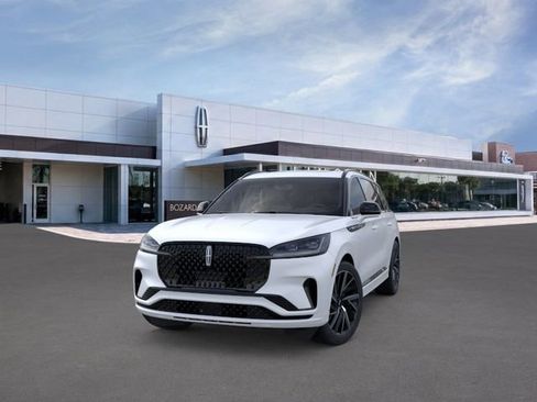New 2026 Lincoln Aviator Black Label AWD/4WD image 3