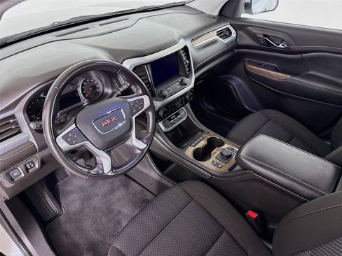 Used 2020 GMC Acadia SLE w/ Driver Convenience Package image 10