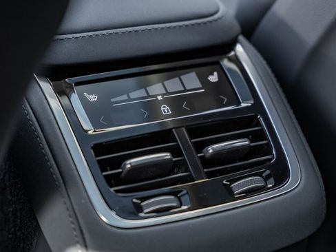 New 2026 Volvo XC90 B6 Plus w/ Protection Package image 36