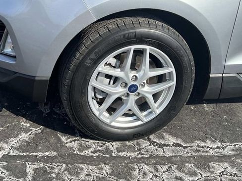 Certified 2022 Ford Edge SEL w/ Convenience Package image 10